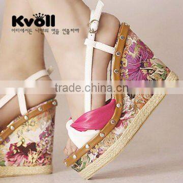 Women fashion sandals