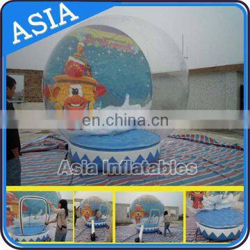 Giant Human Inflatable Christmas / Xmas Snow Globe with Beautiful Backdrop for Wedding Decoration & Promotion