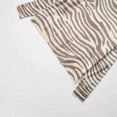 2025 Spring New Knit Sweater, Versatile Design, Round Neck, Long Sleeve, Loose Fit, Unique Style