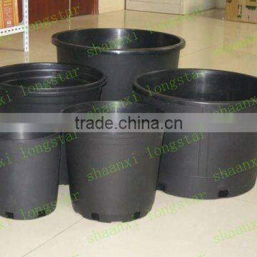 Nursery pots and containers