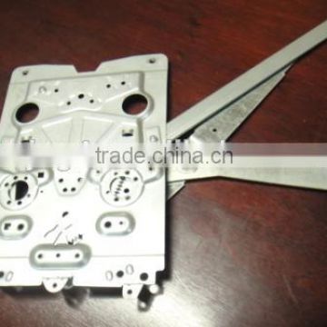 High quality Volvo truck parts: Window Regulator left used for volvo truck 3176545