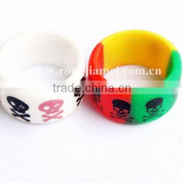 2011 christmas gift silicone thumb ring