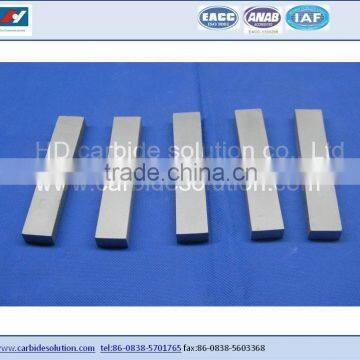 Tungsten carbide plate inserts for stone crusher machine