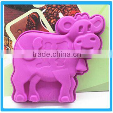 FDA Standard Cow Shaped Silicone Cake Mold