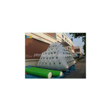 0.6mm PVC tarpaulin, 2.5*2.5*2.1m, tube 30cm, inflatable water iceberg for amusement water park