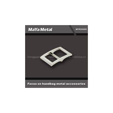 adjustable buckle