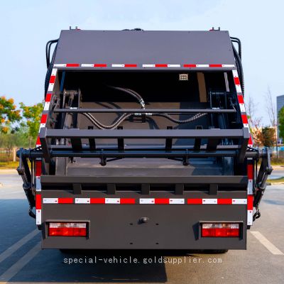 Large compression garbage trucks are suitable for self-loading and unloading in urban streets