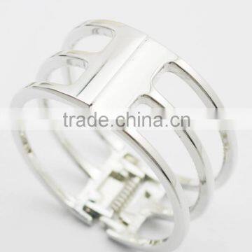 Wholesale High Quality Hammered Craft Metal Jewelry Wide Cuff Bangles photo-5