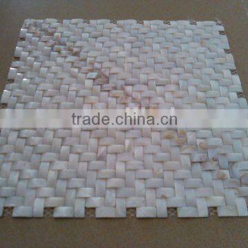 New design convex mother of pearl river shell mosaic on mesh wall tile