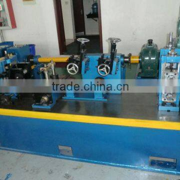 Flying saw cutter machine