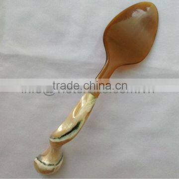 Buffalo horn cake slice, shell handle, 25cm long