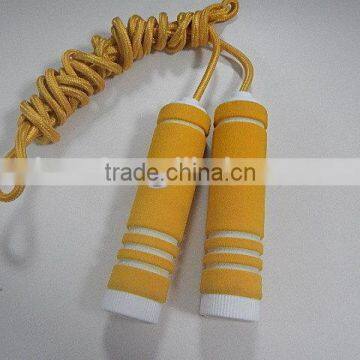 Fashion rubber foam skipping rope
