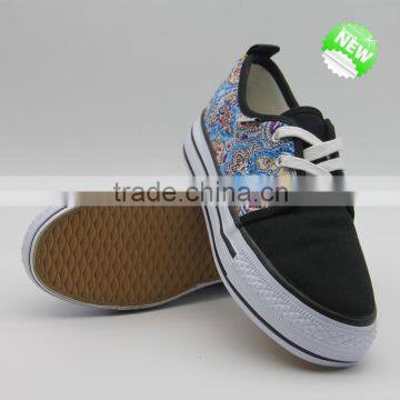 oem fashion canvas shoes with rubber sole