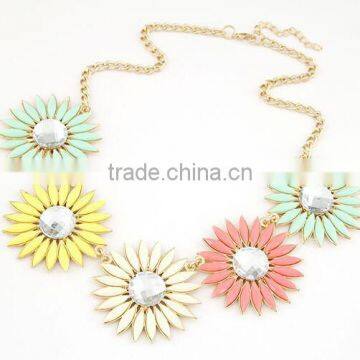 Fashion Multicolor Flower Vintage Choker Collar Pendant Statement Necklace Women Fashion Necklaces for Women 2014