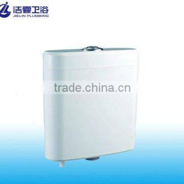 Toilet water tank