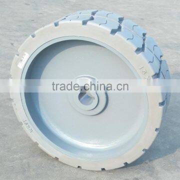Explosion Proof Tyre Non-marking Tyre 15x5 for Genie GS2646 Electric Wide Scissor Lift Lift Height 26' photo-4
