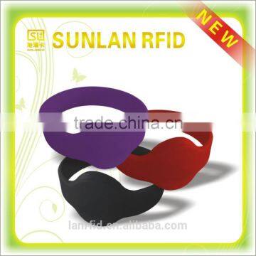 Memorial silicone wristband manufacturer