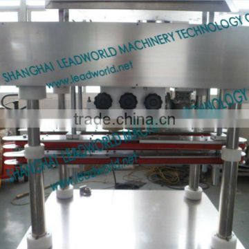 The lasted model capping machine for glass bottles