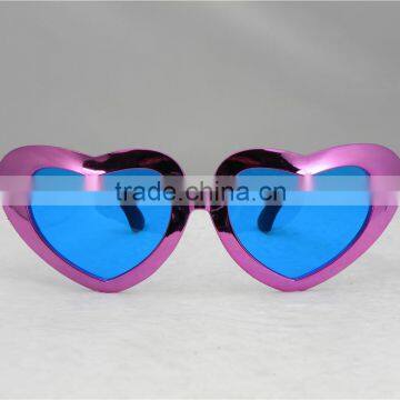 Heart-Shaped Party Glasses photo-4