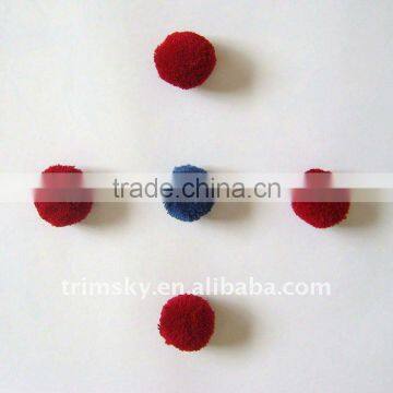 1.5cm Red Pom Poms