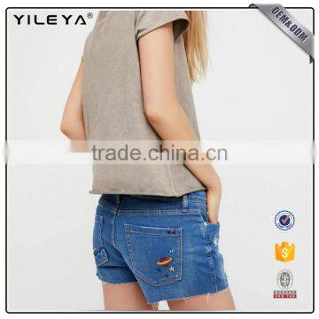 2017 Fashion Embroidered Denim Short Woman photo-2