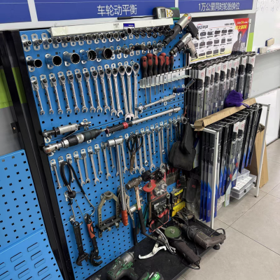 Revolutionize Your Auto & Machinery Work with Mobile Material Racks in US Auto - Hub Cities