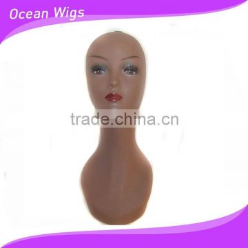 plastic mannequine head