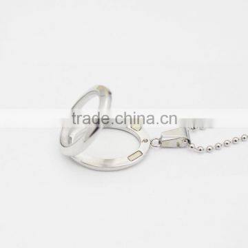 Top Quality Steel Photo Frame Locket Pendant Oval Photo Frame Pendant for Women photo-3