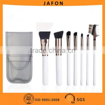 7pcs Pearly-white wood handle cosmetic brush set in a portable brush bag