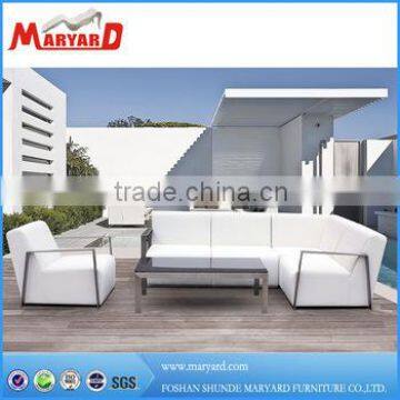 outdoor leather furniture