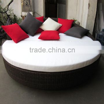 00 outdoor furniture comfortable round handmade rattan garden sunbed sofa bed YPS058