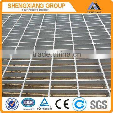 Pressure locked steel grating with TUV Rheinland Certificate