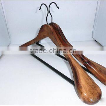 2016 New Promotional Mutifunctional Antiskid Wooden Coat Hangers photo-2