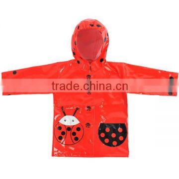 Wholesale hgih quality hot sale durable reusable pvc ladybug pattern rain suit kids