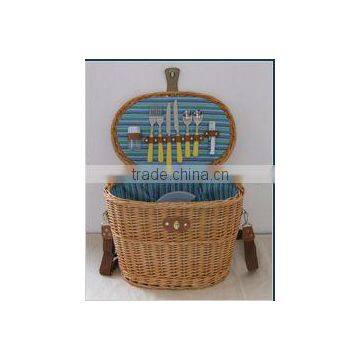 wicker picnic basket