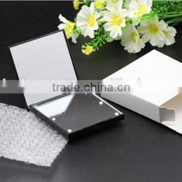 Elegant LED Folding Portable Pocket Mirror photo-3