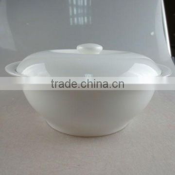 white new bone china round soup bowl with lid