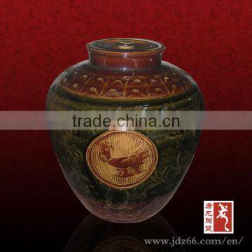 Ancient style excellent quality handmade ceramic clay wine jar made in Jingdezhen