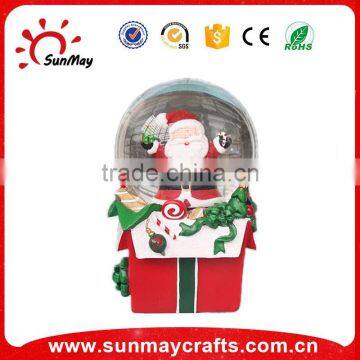 High Quality custom christmas Resin Glass human snow globe with Santa Claus inside