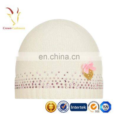 Pretty Cashmere Knitted Scarf Glove And Hat Set for Girls photo-3