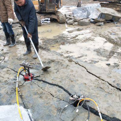Piston Rock Splitter That is Easy to Operate and Highly Efficient at Splitting Rocks photo-5