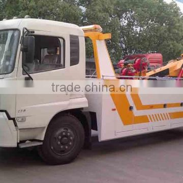 Dongfeng Tianjing 4*2 Tow Truck Wrecker in Peru