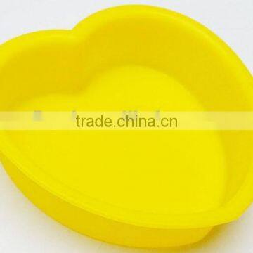 YangJiang factory manufacture Cheap Durable Nonstick heart shape Silicone Cake Molds