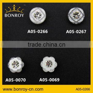 2014 New Bulk Rhinestone Button