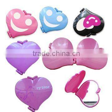 Lovely plastic compact mirror with heart shape special for girls