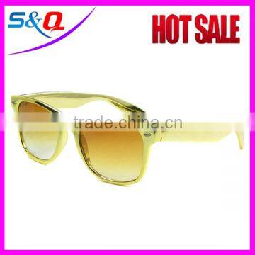 Transparent plastic frame sunglasses with UV400 polarized lens