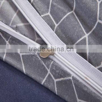 Competitive Price Colorful Different Types of Polyester Bedding Set photo-4