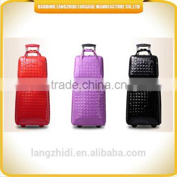 China Alibaba wholesale travel luggage set, low price tolley luggage suitcase set