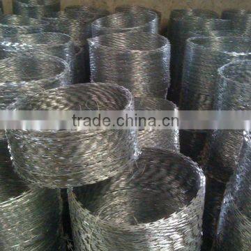Hebei Anping Terrain Scenery Factory Bto30 Galvanized Razor Wire photo-5