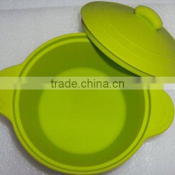 Resistant silicone pot